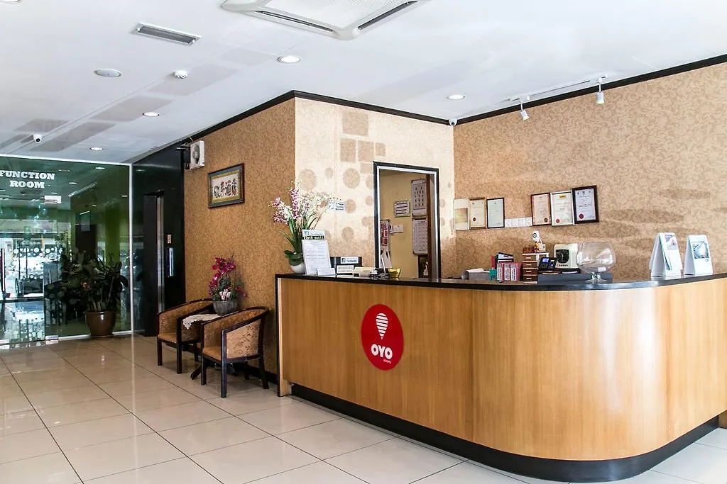 Oyo 151 Twin Hotel Kuala Lumpur 2*,
